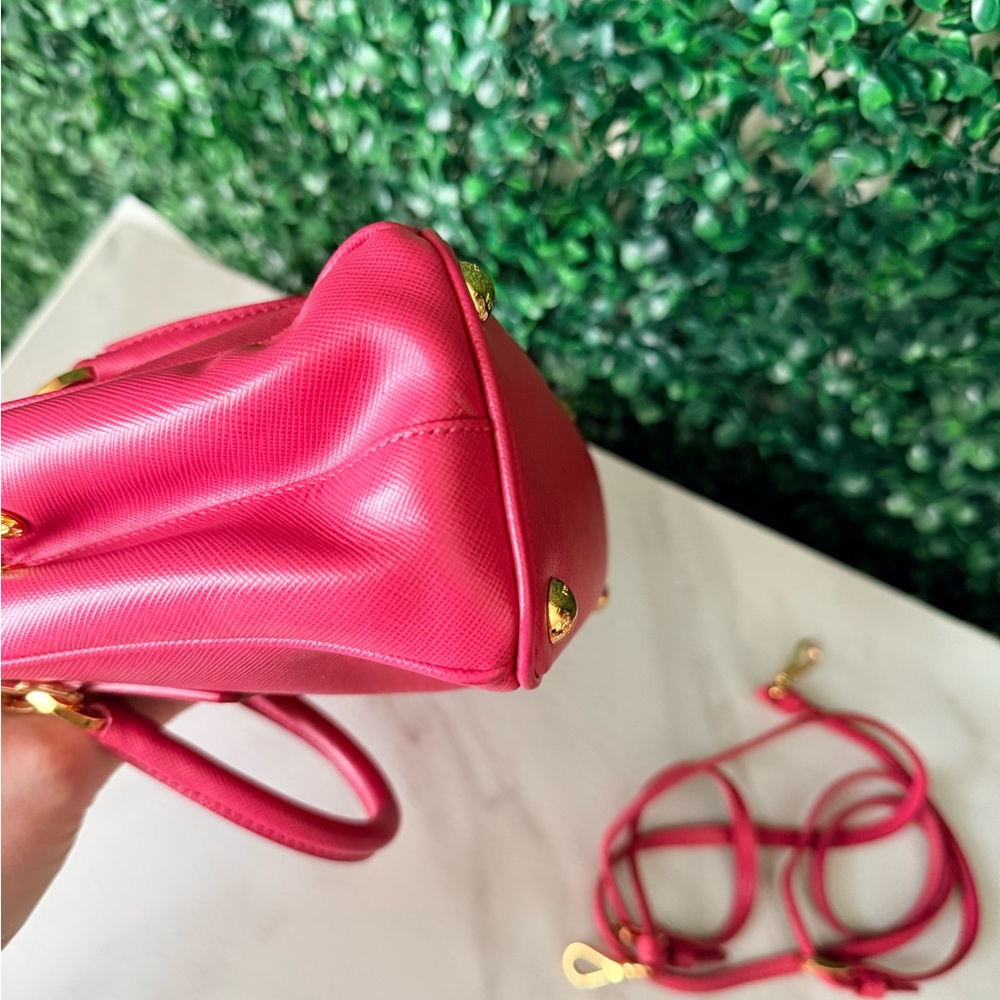 Prada Pink Saffiano Leather Micro Galleria Crossbody Bag Authentic - Picture 10 of 11